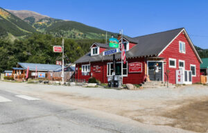 Twin Lakes General Store