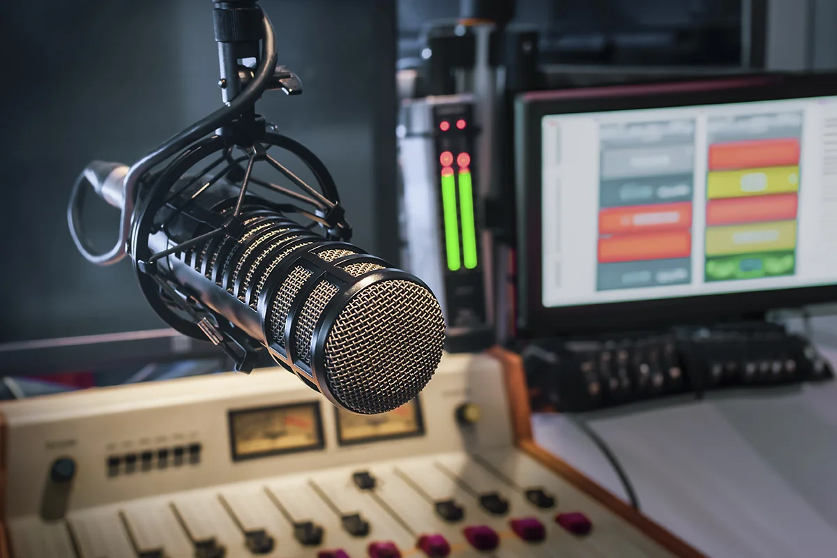 ON AIR Local Frequency, Local Voice