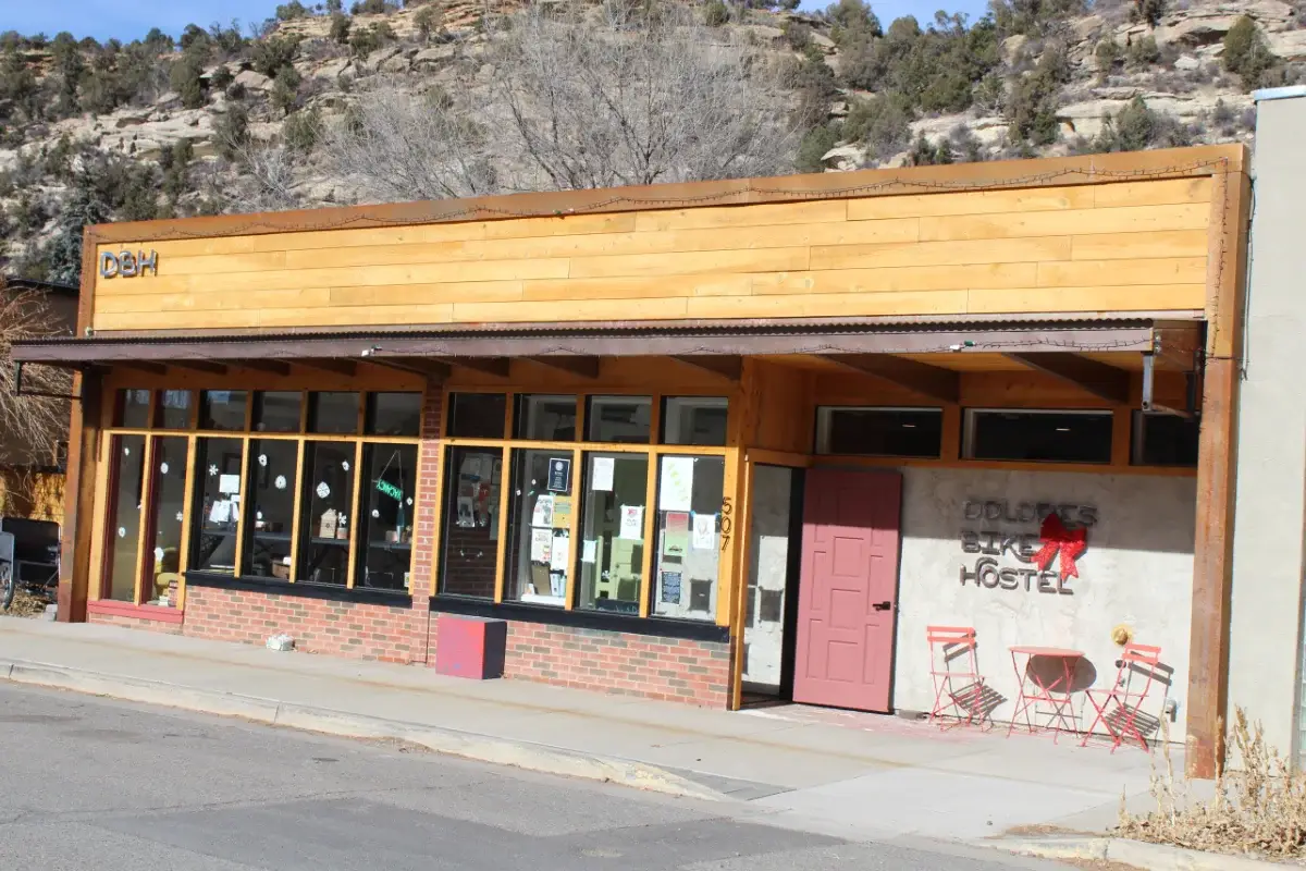 delores co bike hostel
